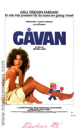 Le Cadeau 1982 poster Claudia Cardinale Michel Lang